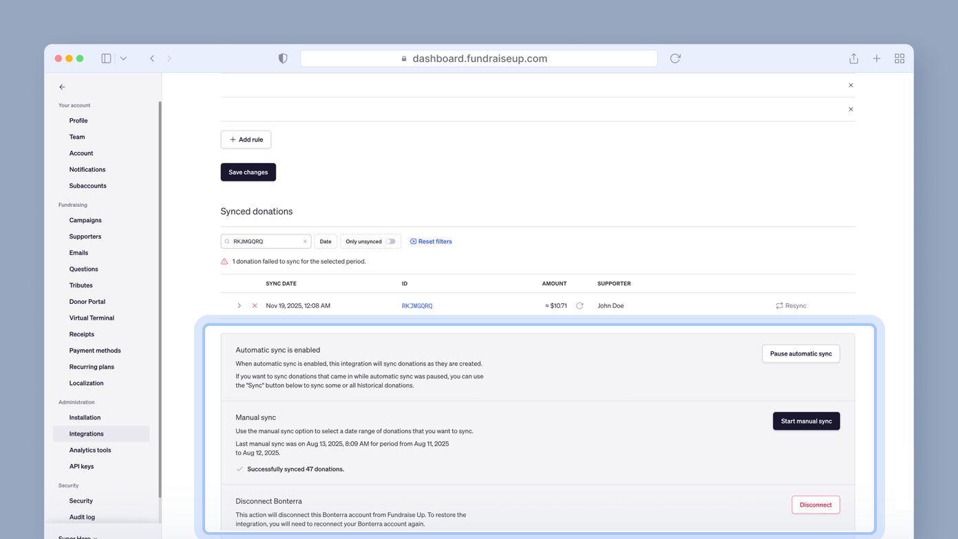 Dashboard displaying synced donations settings, including options for automatic and manual sync. Key features include buttons for pausing automatic sync and starting manual sync, along with instructions for syncing donations.