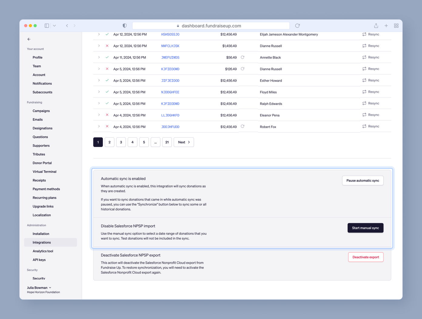 Donation management dashboard displaying a list of transactions with names, amounts, and sync options. Features include automatic sync status, manual sync initiation, and options to deactivate Salesforce integration.